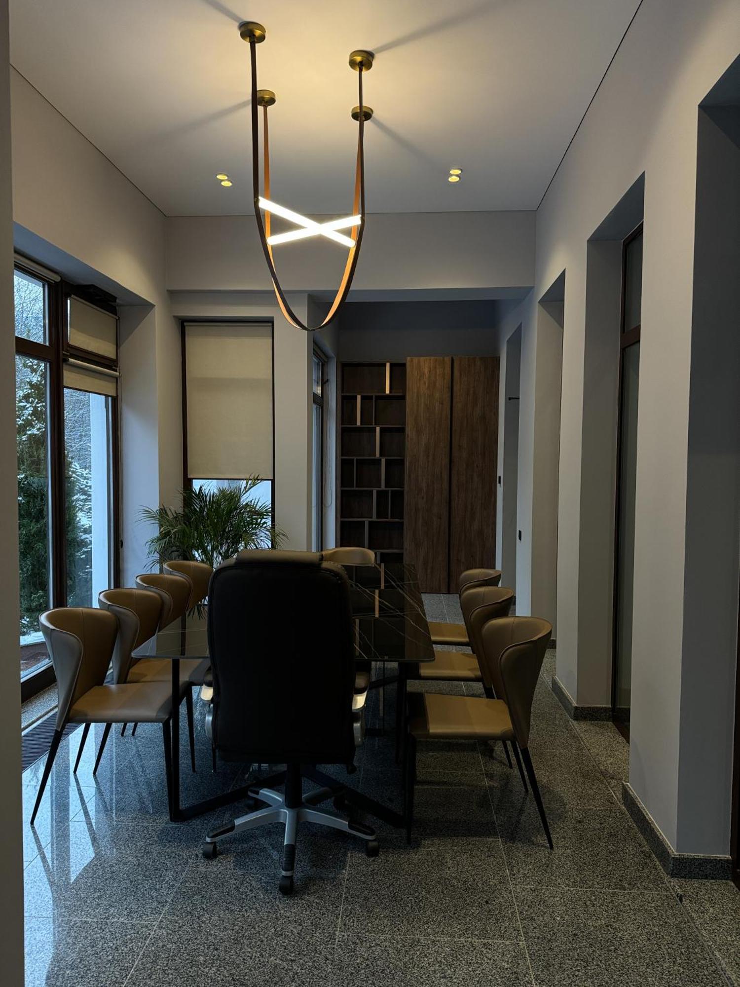 Park Hotel Bristol 우주고로트 외부 사진
